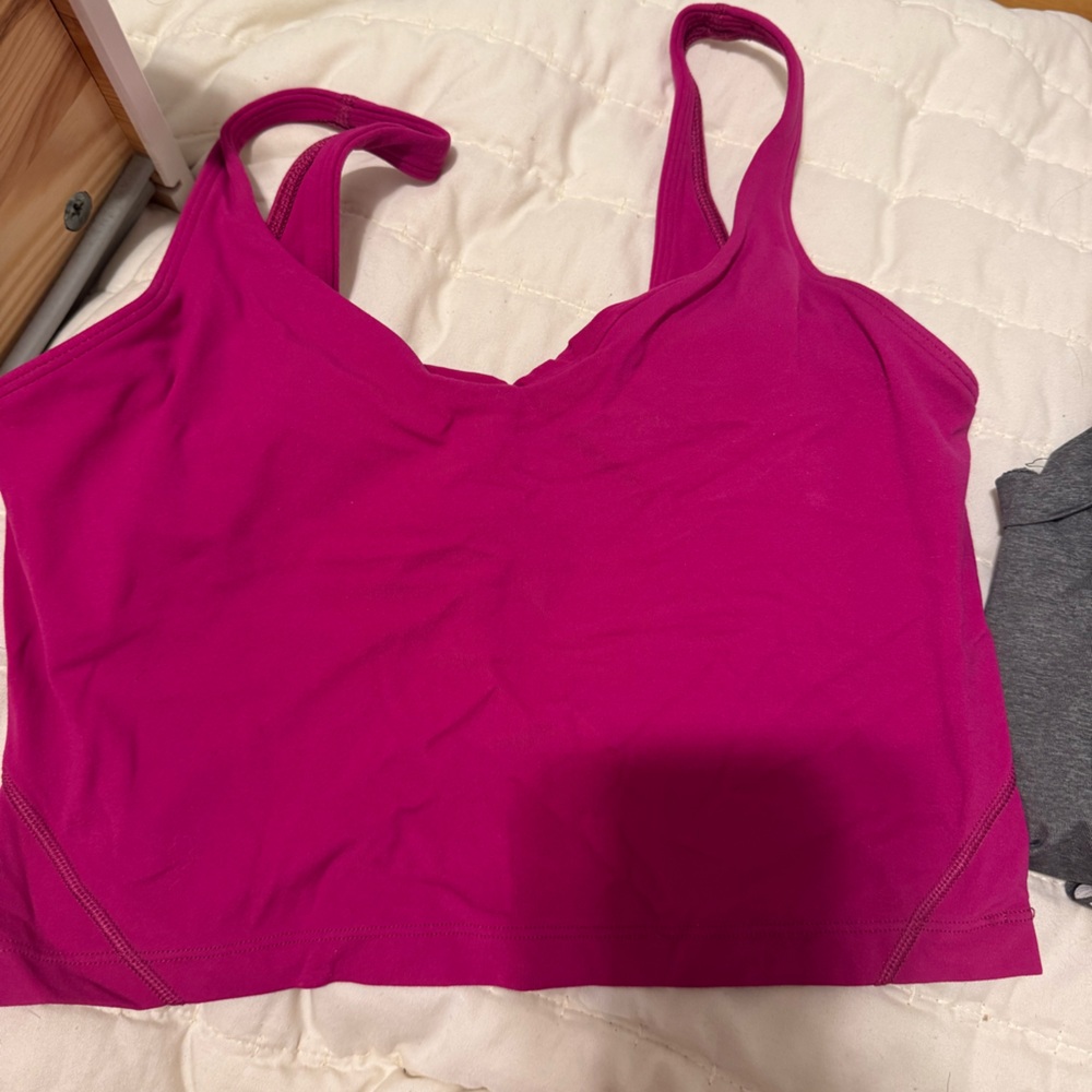 Lulu align top